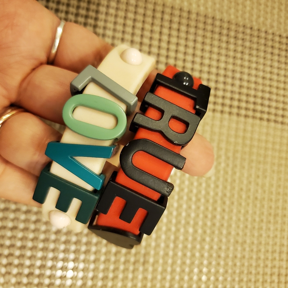Letter bracelet